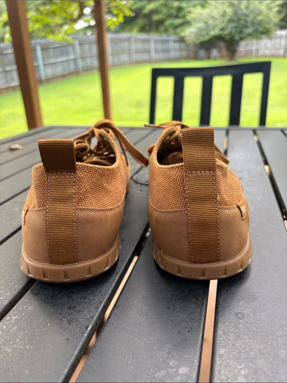 Flojos lace ups